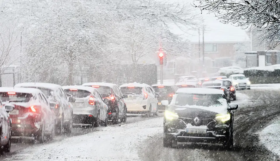 Snow Hits Parts Of Ireland On First Day Of Spring As Met Éireann Issues Ice Warnings