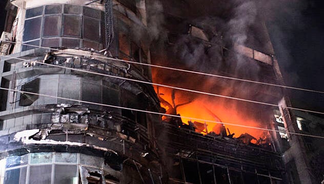 Bangladesh Shopping Centre That Caught Fire Killing 46 ‘Had No Emergency Exits’