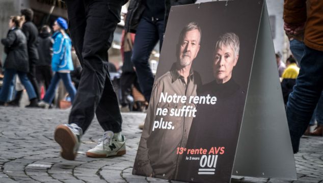 Swiss Vote Decisively For '13Th Month' Pension Increase