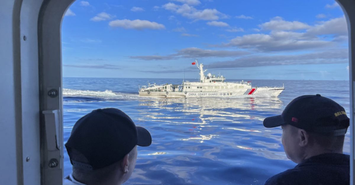 Филипински и китайски кораби се сблъскаха в оспорваното Южнокитайско море