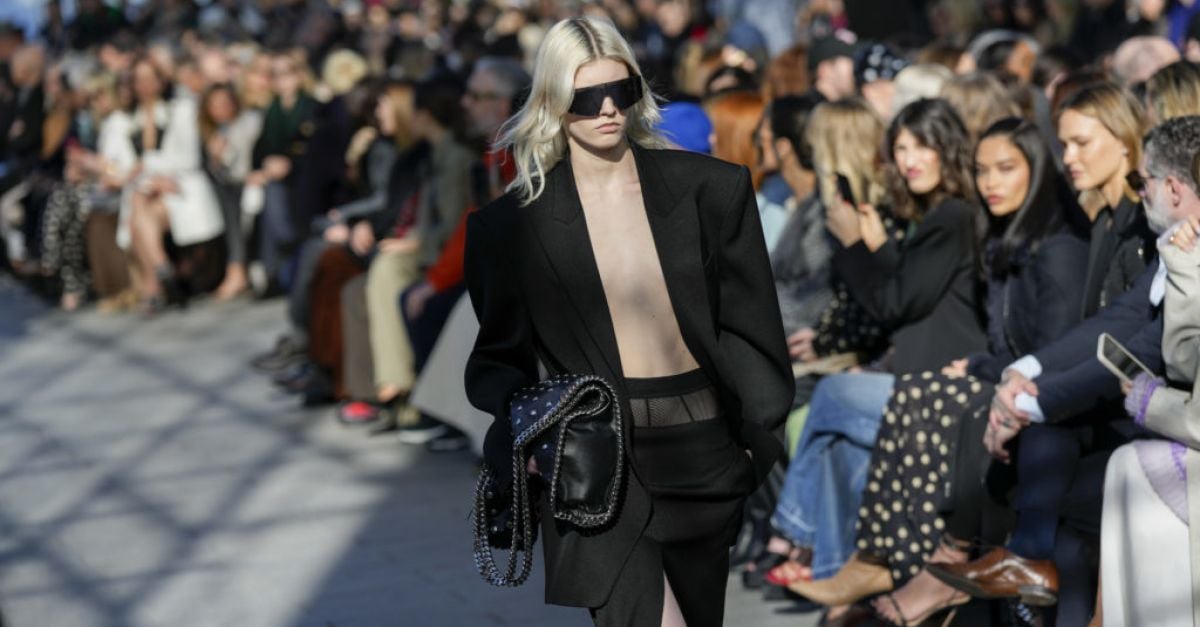 Стела Маккартни направи мощен екологичен рали вик на Седмицата на модата в Париж