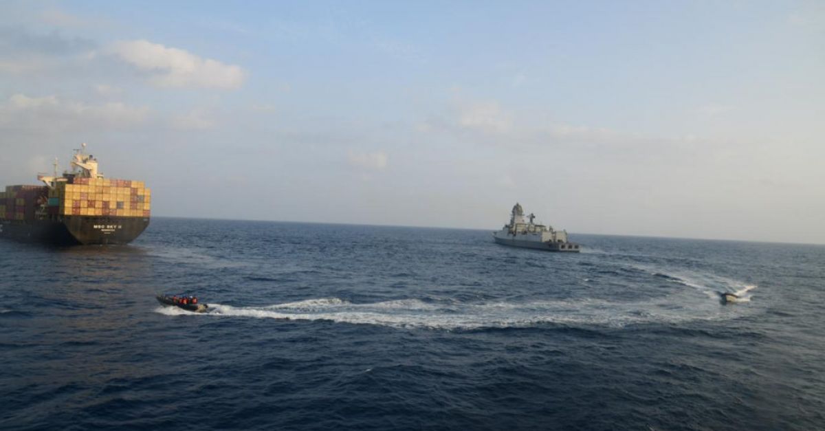 Американски разрушител свали дронове и ракета в Червено море изстреляна