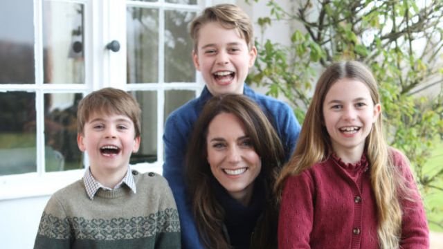 Kate Middleton Apologises For Confusion As She Takes Blame For Editing Portrait
