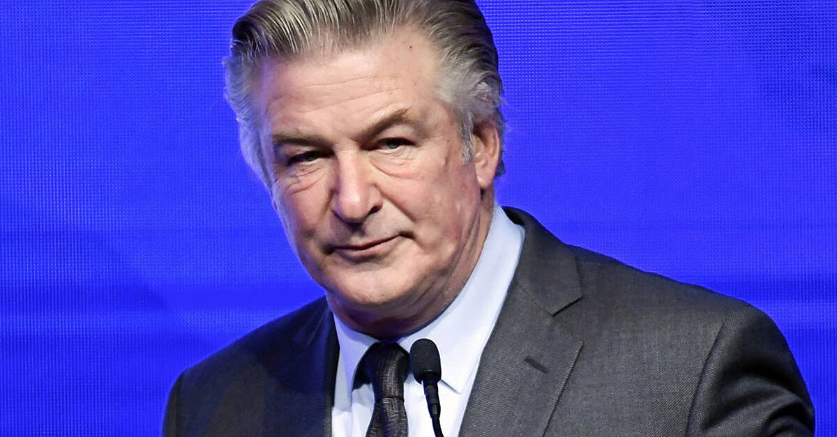 Alec Baldwin files to dismiss involuntary manslaughter charge in Rust ...
