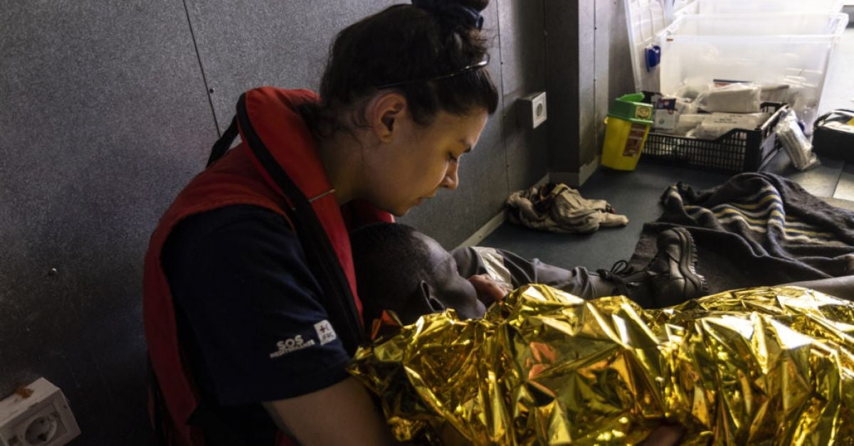Европейски благотворителен кораб спаси 135 мигранти, включително осем деца, край Малта