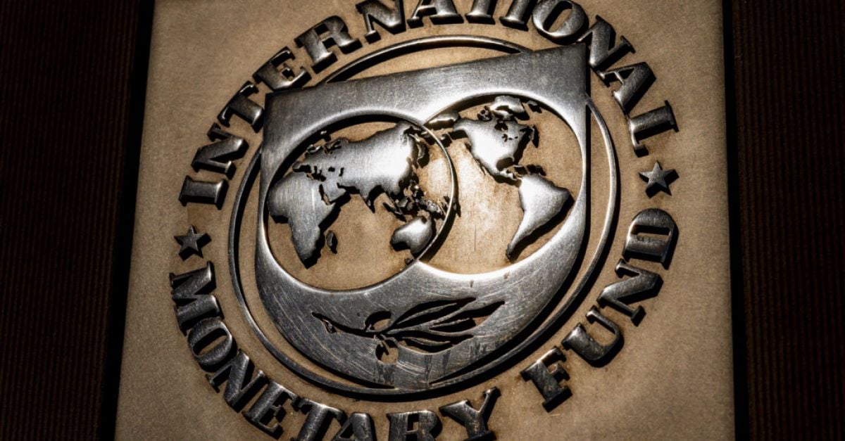Пакистан планира да търси дългосрочен заем от Международния валутен фонд