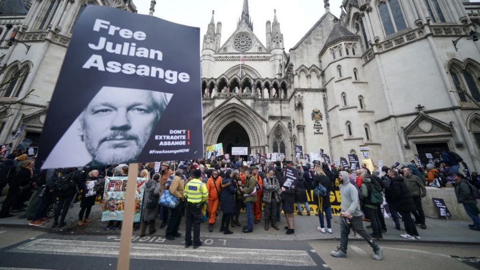 Us Must Promise No Death Penalty Before Assange Appeal Bid Dismissed – Judges