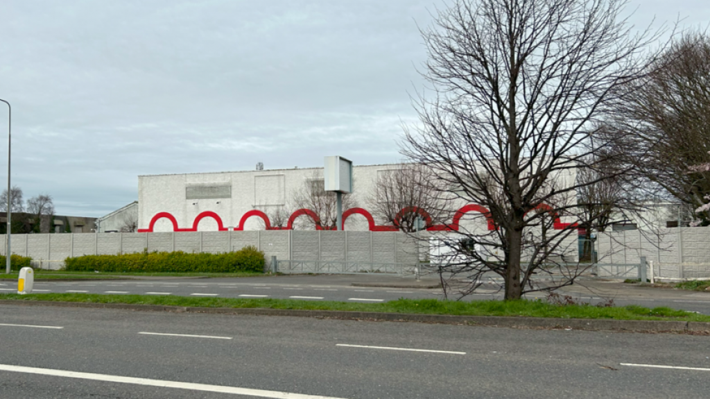 Gardaí advise Coolock site developer not to attach court order to site due to safety concerns