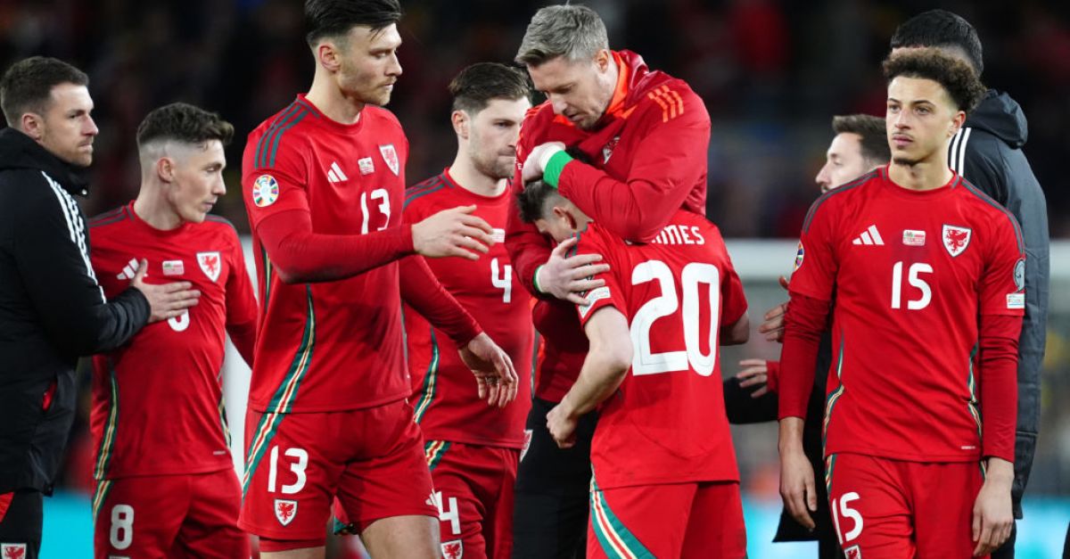 Сърдечен удар при дузпи за Уелс, когато Полша спечели място на Евро 2024