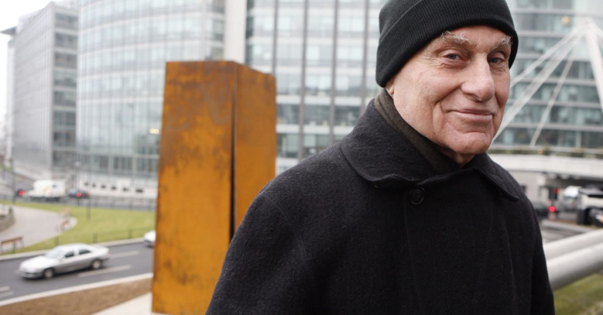Американският скулптор Ричард Сера, „поетът на желязото“, почина на 85