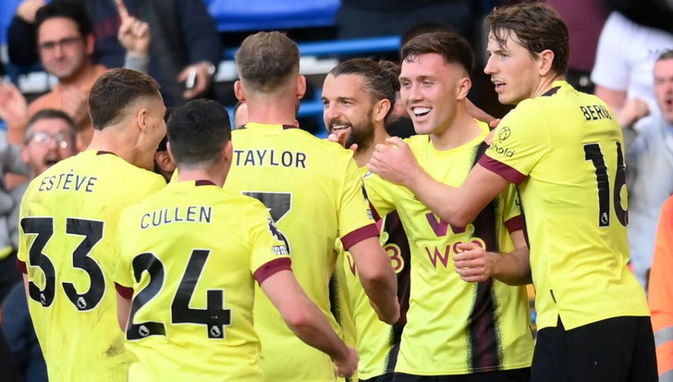 Ten-Man Burnley Come From Behind Against Chelsea With Cullen And O'shea Goals