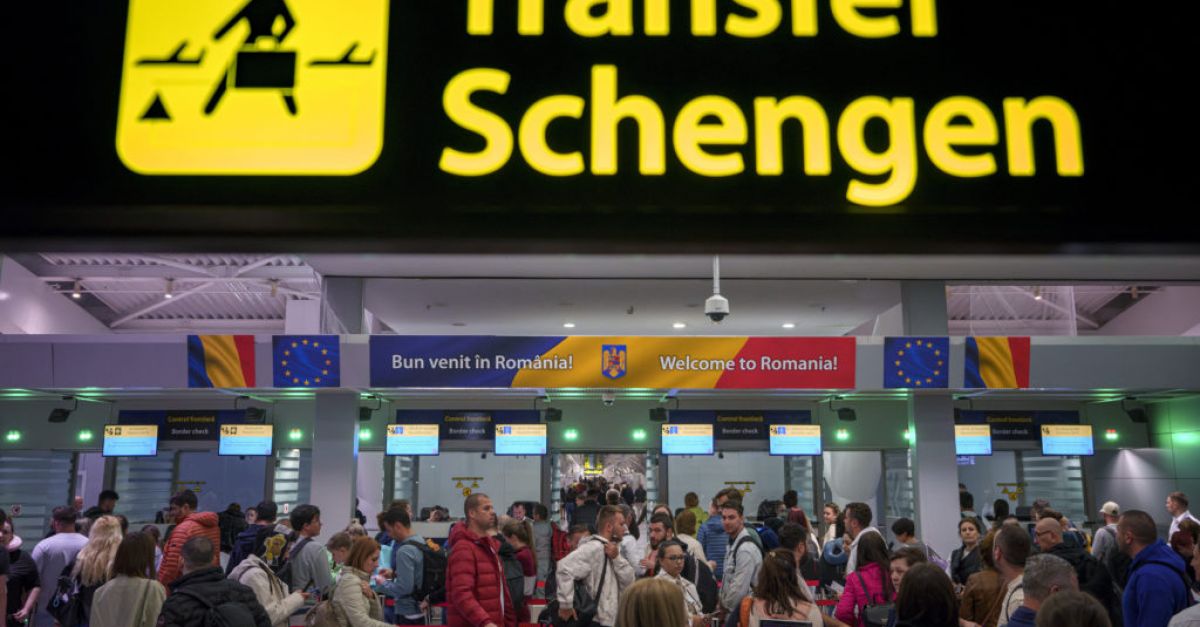 Румъния и България се присъединиха частично към Шенгенската зона за пътуване