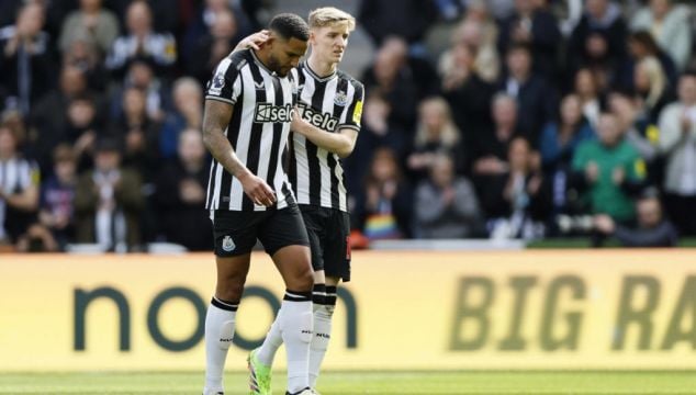 Jamaal Lascelles Facing Knee Surgery Next Week As Newcastle Injury Woes Continue