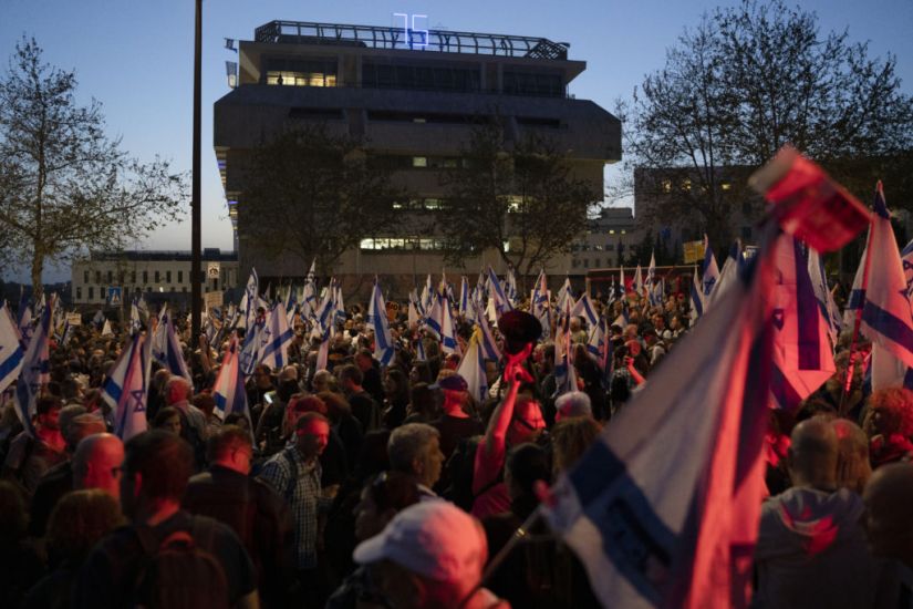 Tens Of Thousands Of Israeli Protesters Call For Early Elections