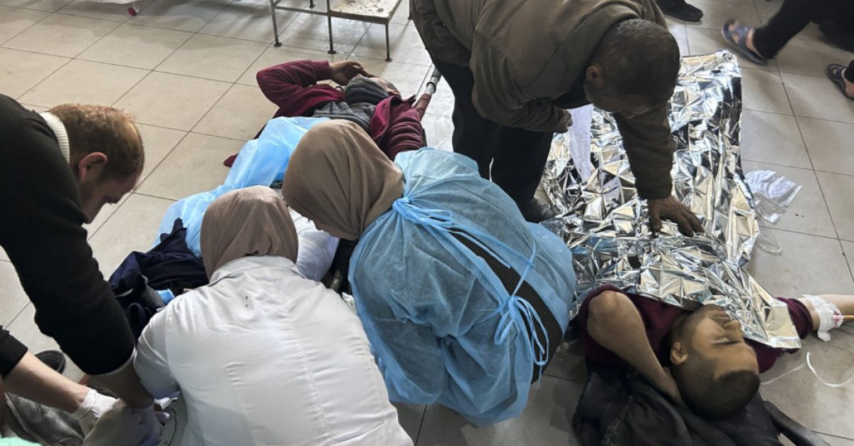 Израелската армия се изтегли от най голямата болница в Газа след