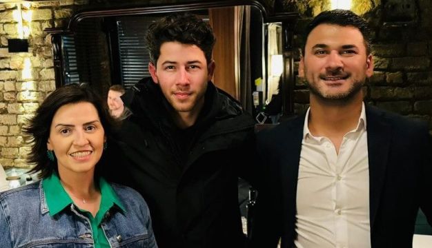 Popstar Nick Jonas Spotted At Famous Dublin Restaurant