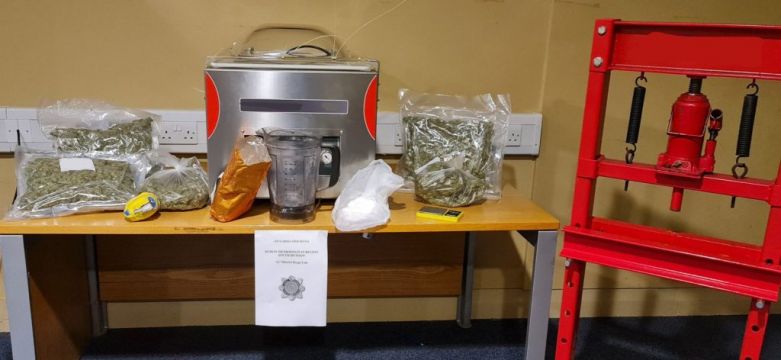 Man Arrested As Gardaí Seize Drugs Worth €135,000