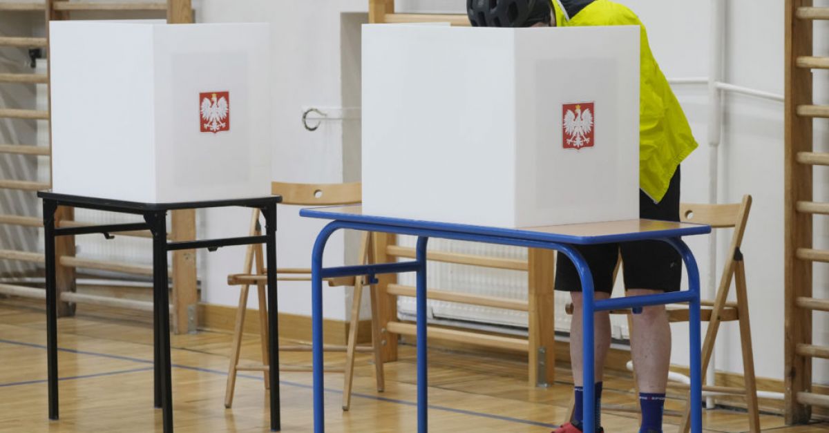 Екзитпол публикуван след местните и регионални избори в Полша показва