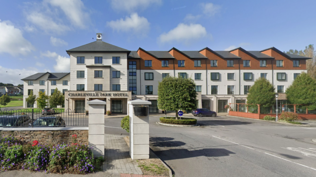 Pat McDonagh rubbishes online posts claiming Cork hotel to switch to asylum accommodation