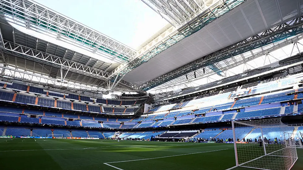 Real Madrid Keen To Close Bernabeu Roof For Manchester City Clash