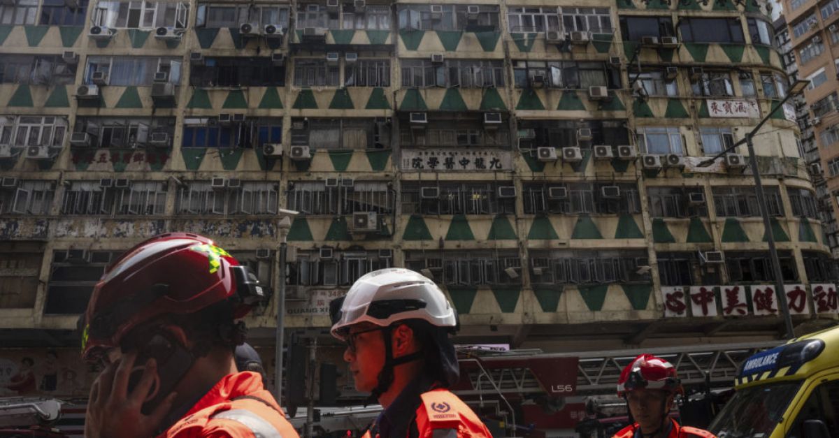 Пожар в сграда в Хонконг във вторник сутринта уби най малко