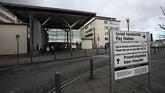 Galway Hospital Apologies Over Care Of Baby Who Died An Hour After Birth