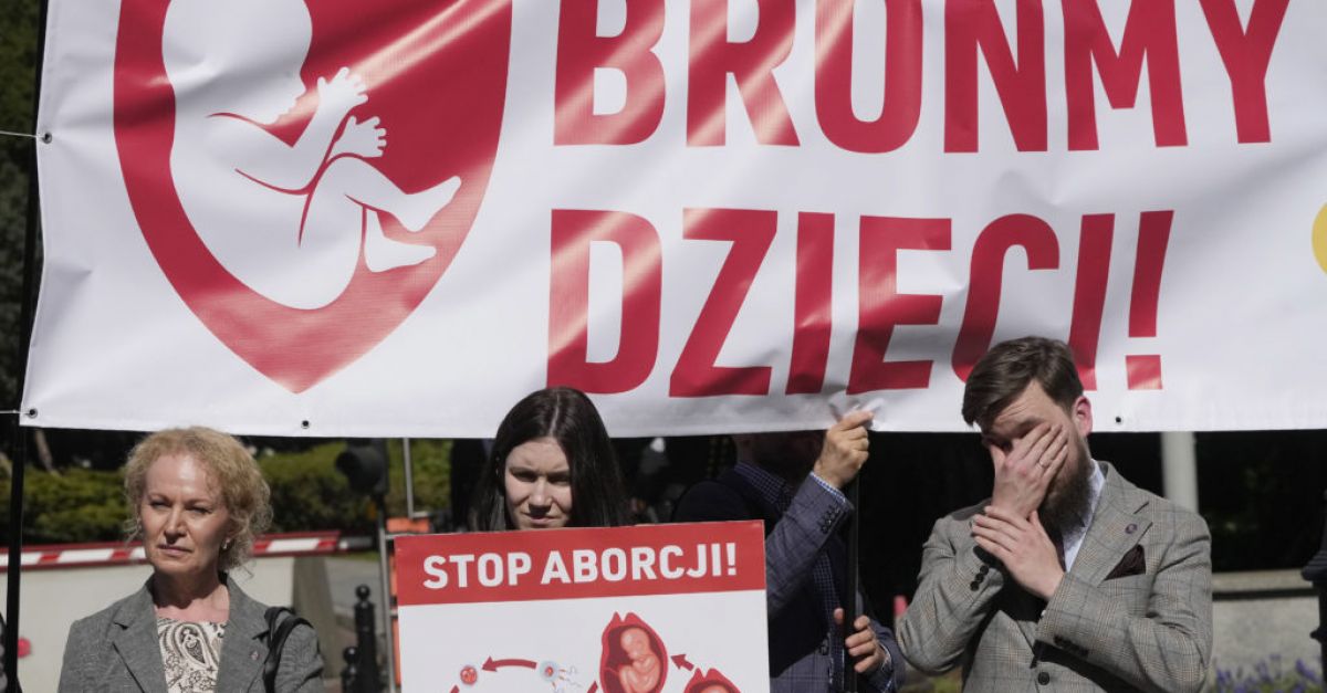 Парламентът на Полша проведе дългоочакван дебат относно либерализирането на строгия