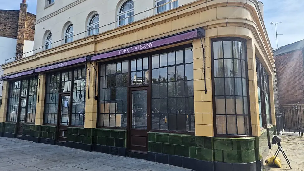 Gordon Ramsay’s €15M London Pub Taken Over By Squatters