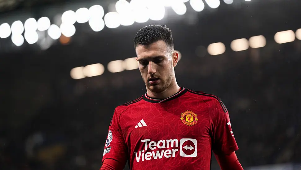 Diogo Dalot Admits Man Utd Players Must Accept Responsibility For Shortcomings