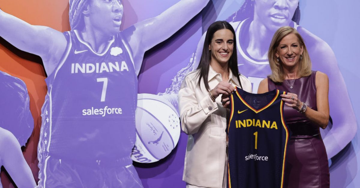 Кейтлин Кларк сбъдва мечтата на WNBA като колежанска звезда на Индиана първа в драфта