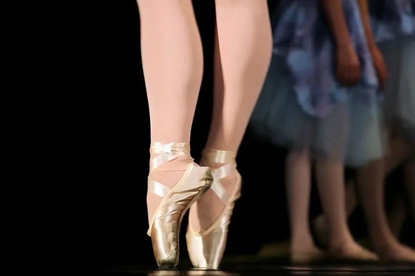 Ballerinas Set World Record At New York’s Plaza Hotel