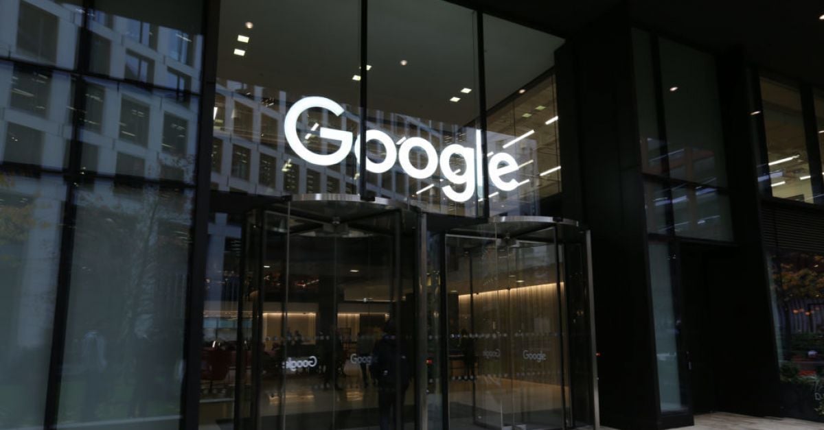 Google съкращава неуточнен брой работни места, потвърди технологичният гигант, като