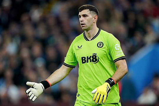 Emiliano Martinez Stars As Aston Villa Beat Lille On Penalties