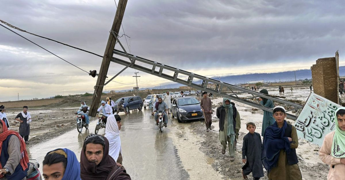 Пакистанска провинция издаде предупреждение за наводнения поради топенето на ледниците