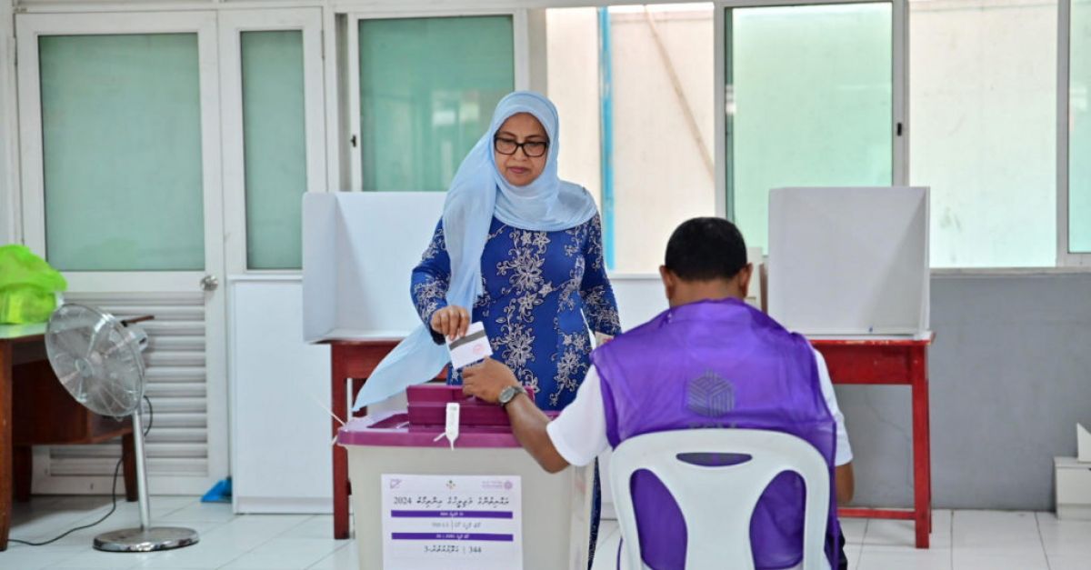 Започва гласуването за парламента на Малдивите, тъй като Индия и Китай се борят за влияние