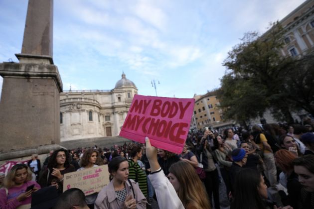 Italy To Allow Anti-Abortion Groups Access To Women Considering Procedure