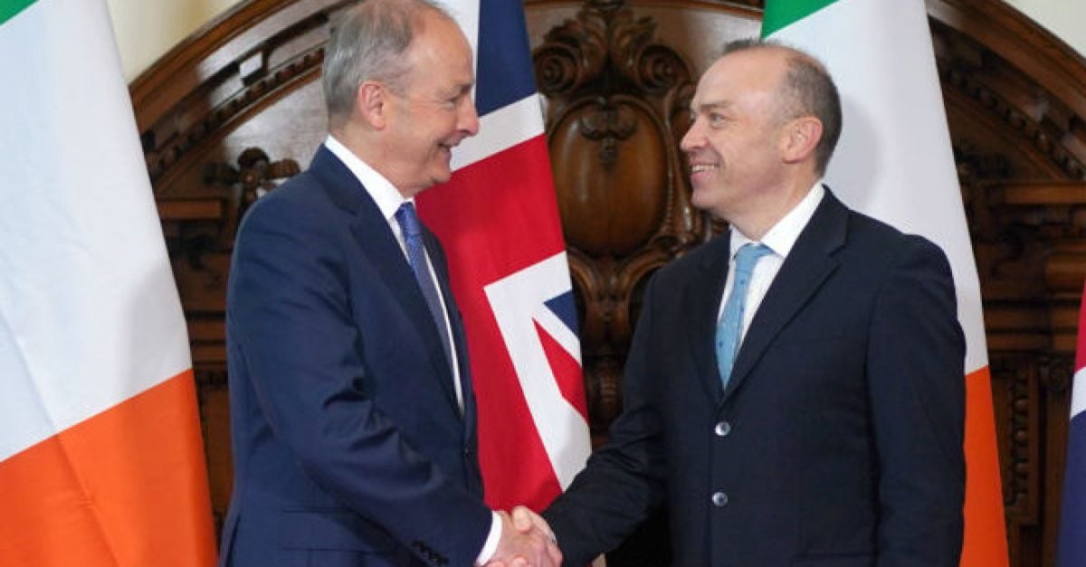 Хийтън-Харис казва, че отношенията между Обединеното кралство и Ирландия са „достатъчно силни“, за да се справят със спора за наследството