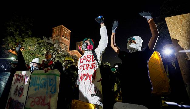 Pro-Palestinian Protesters Defy Police Orders To Remain On Us Campus