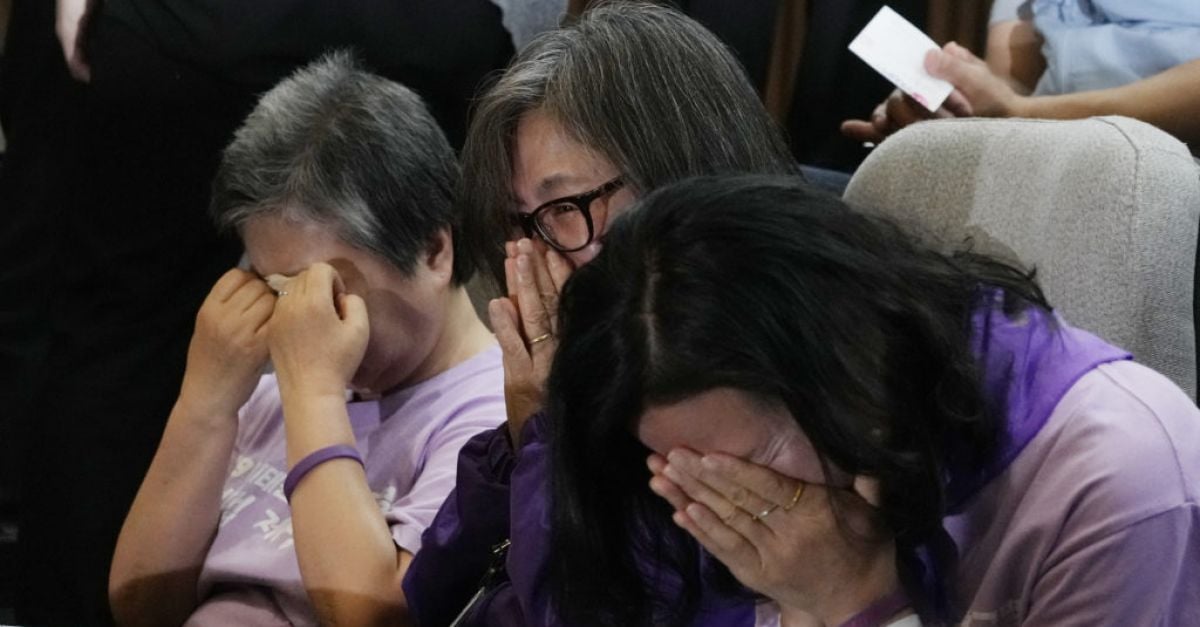 Парламентът на Южна Корея одобри законодателство налагащо ново независимо разследване