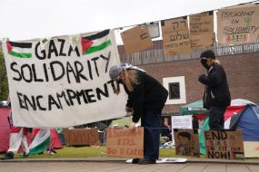 Students Protesting Against Gaza War Disrupt Cambridge Open Days