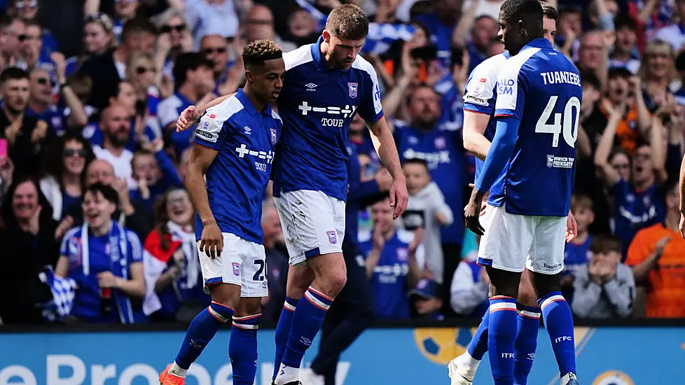 Party Time For The Tractor Boys As Ipswich Return To The Premier League