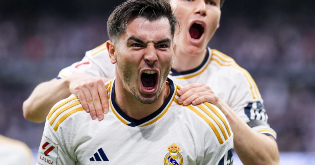 Реал Мадрид стана шампион на Ла Лига, след като Барселона е победена от Жирона