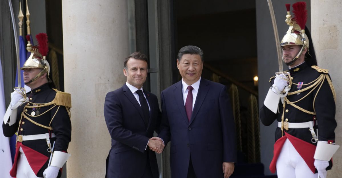 Макрон определя Украйна като приоритет по време на държавното посещение на китайския лидер във Франция