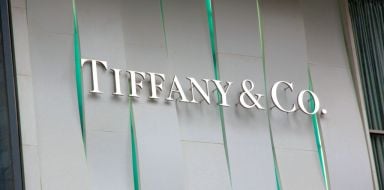 Thief Employs Classic Switch Move To Steal $255,000 Ring From Tiffany Store