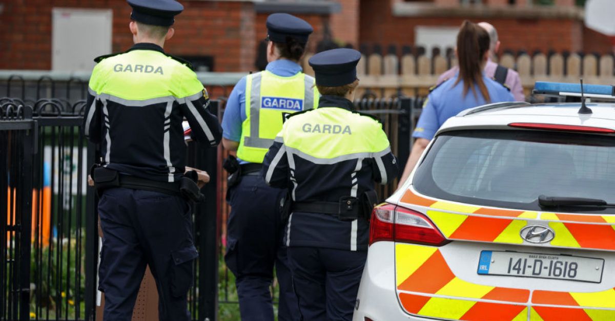 Трима души, арестувани във връзка със стрелба в Дъблин през