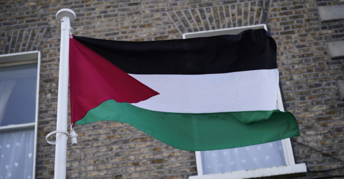 Студентите от Единбург, които гладуват за Газа, са призовани да не рискуват здравето си