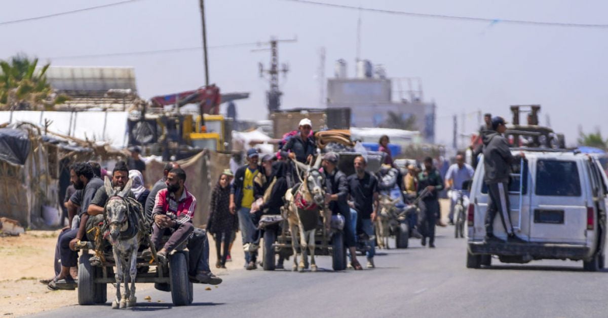Повече от 100 000 души са избягали от Рафах, казва ООН