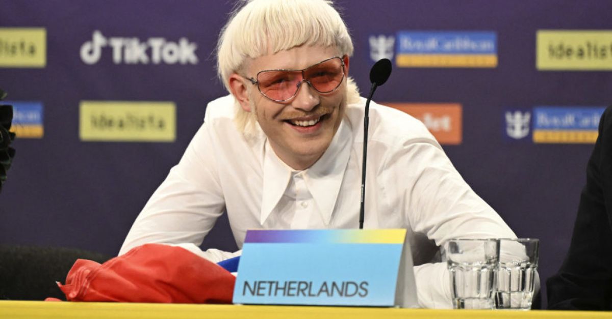 Организаторите спряха репетиции на холандски изпълнител от Евровизия поради „инцидент“