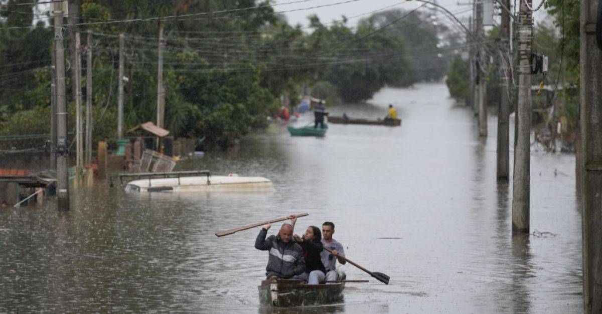 Още проливен дъжд се прогнозира за вече наводнения щат Рио