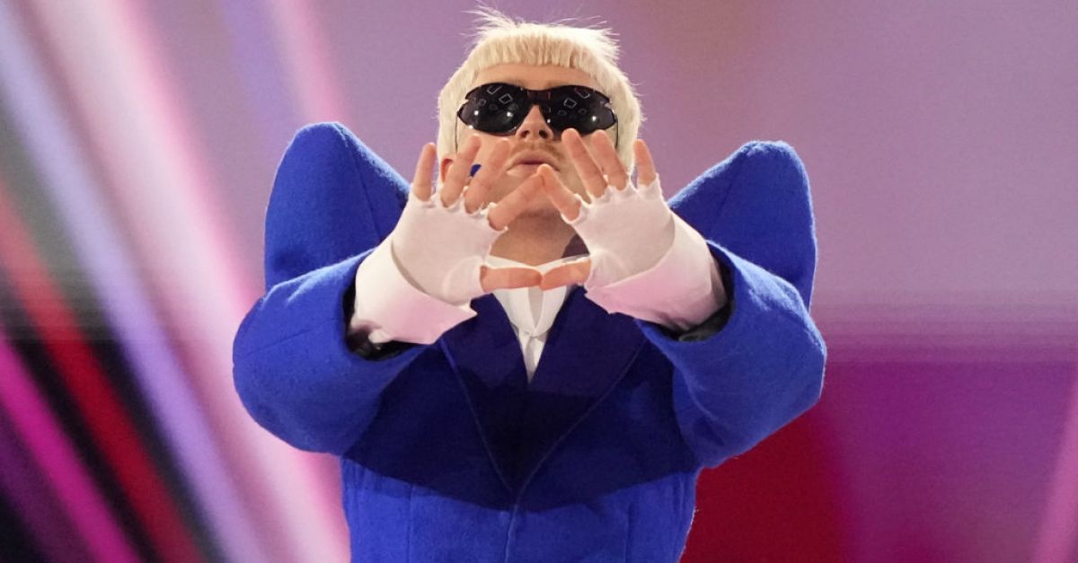 Холандски изпълнител, изгонен от Евровизия, вероятно ще бъде обвинен, казва шведската полиция